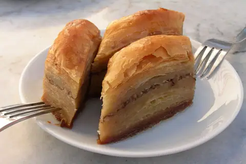 Blades Deli & Bakery photo 4